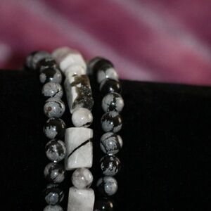 Elegant Black and White Beaded Stretch Bracelet Set #115